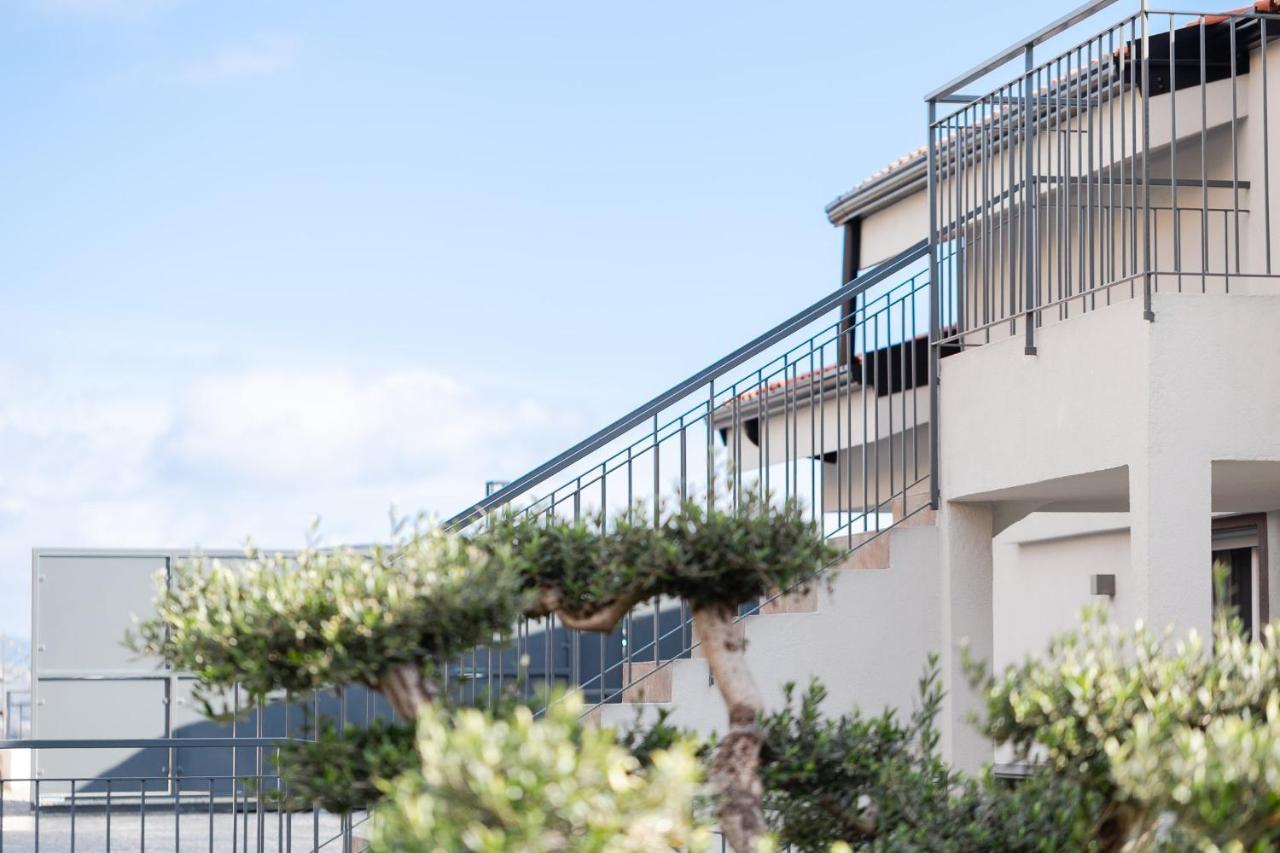 Villa La Matta Apartments And Luxury Suites Sanremo Esterno foto