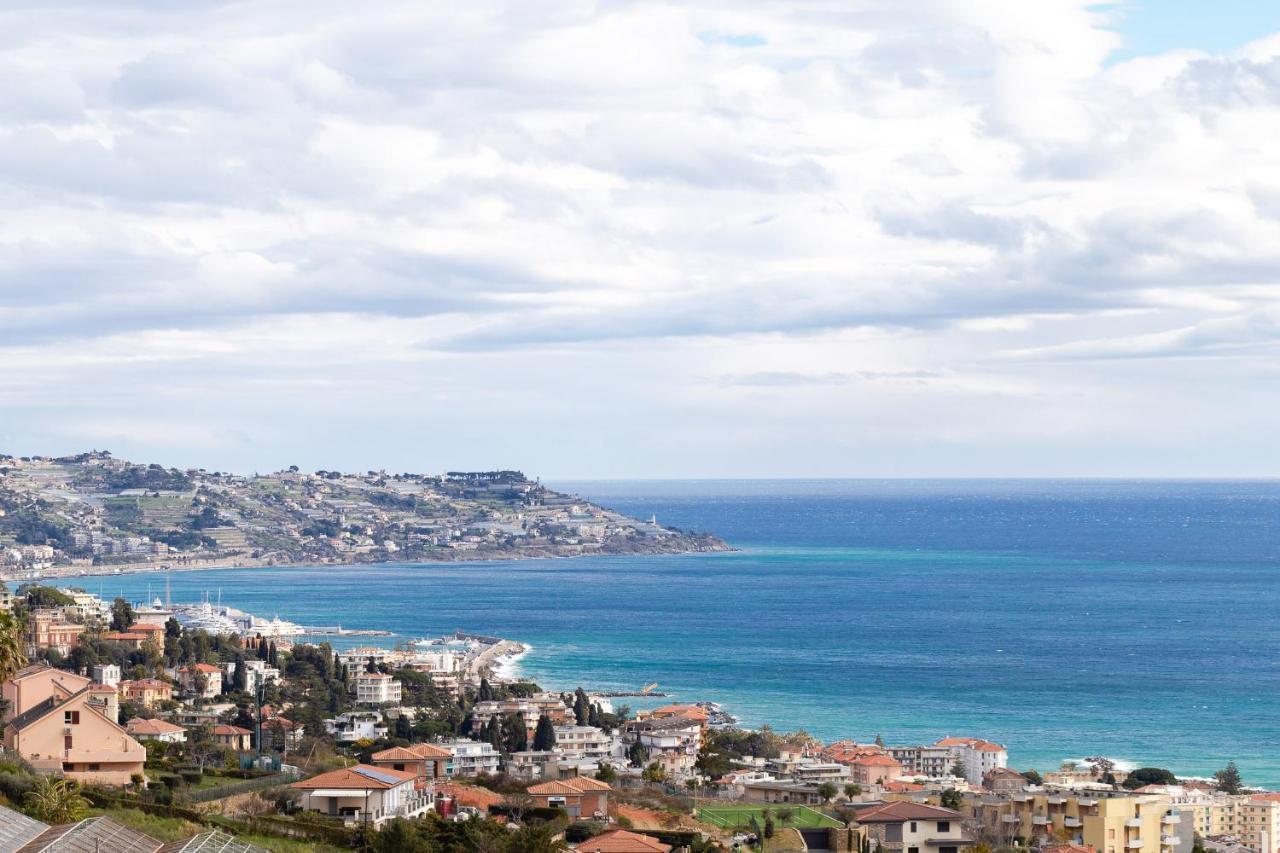 Villa La Matta Apartments And Luxury Suites Sanremo Esterno foto